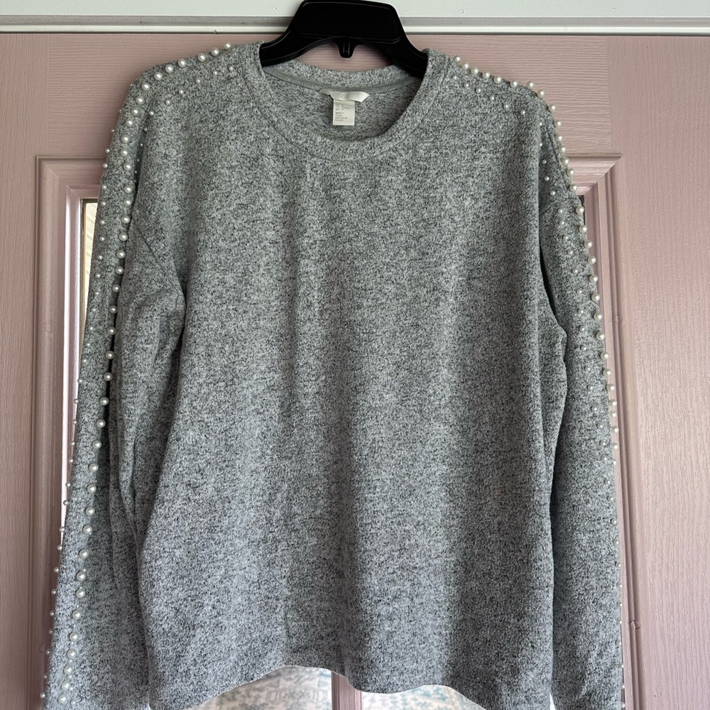 Sweater bundle - Picture 2 of 3